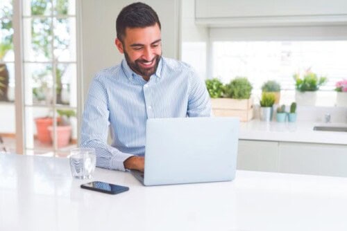 real estate agent uses AI to complete tasks